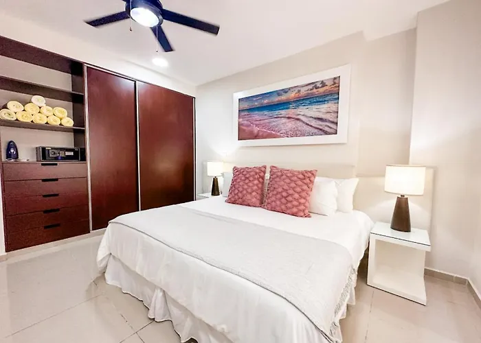 Sabbia Block From 5th Playa del Carmen