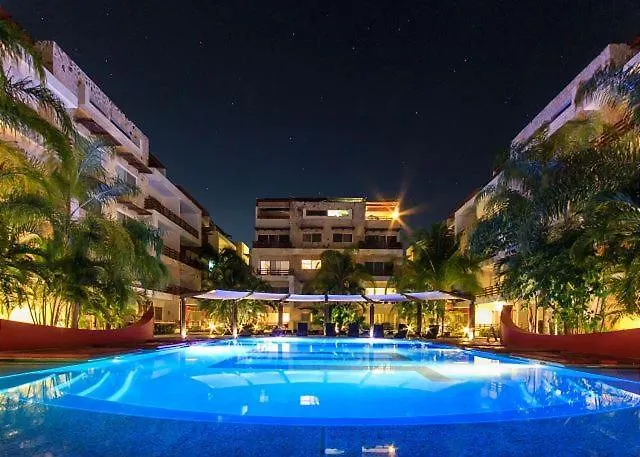 Sabbia Block From 5th Playa del Carmen